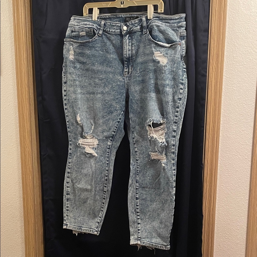 Judy Blue women’s acid washed distressed denim jeans size 22W